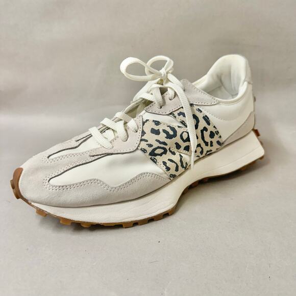 New Balance 327 Off White Moonbeam Leopard Beige Cream Suede Women's Size 9 - Picture 2 of 16